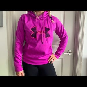 UNDER AMOUR size medium purple sweatshirt